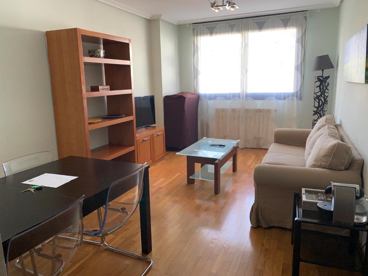 Apartamentos Confortarte Oviedo Dış mekan fotoğraf